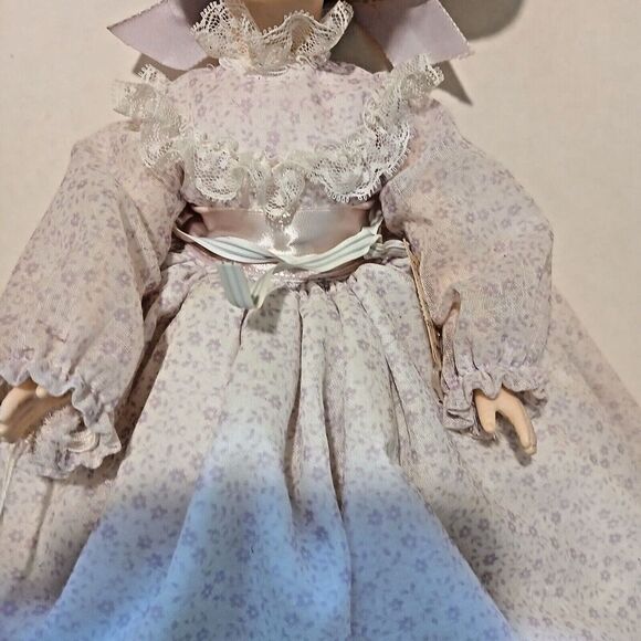 Vintage Effanbee Doll 12ins Tall Atlanta 3337. - Picture 8 of 9